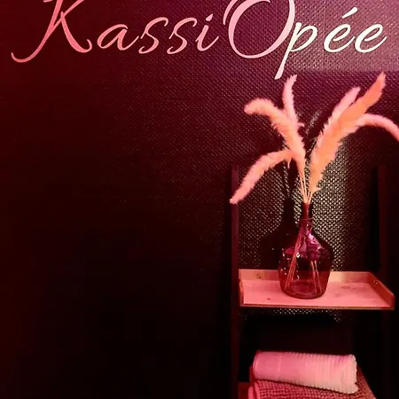 Kassiopee, Romantisme, Balnéo, Sauna Appartement